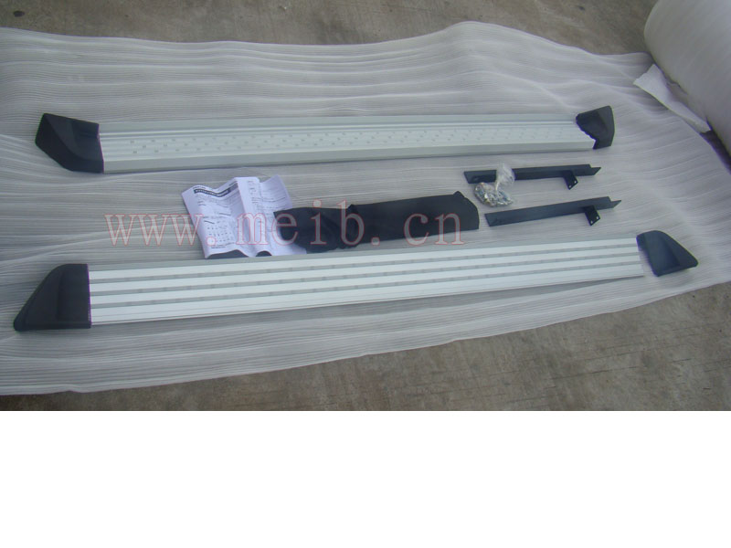 日产逍客原厂款踏板